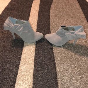 Grey ankle boot heel